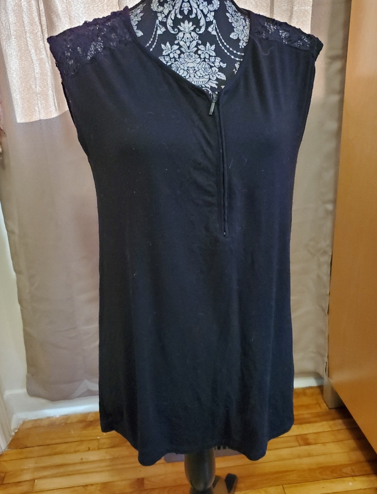 Small nursing top